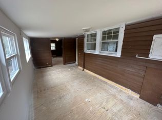 114 4th St, Manchester, GA 31816