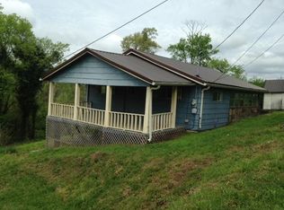 7 Fisher Rd, Rossville, GA 30741