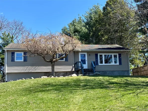 17 Woodland Drive, Walden, NY 12586