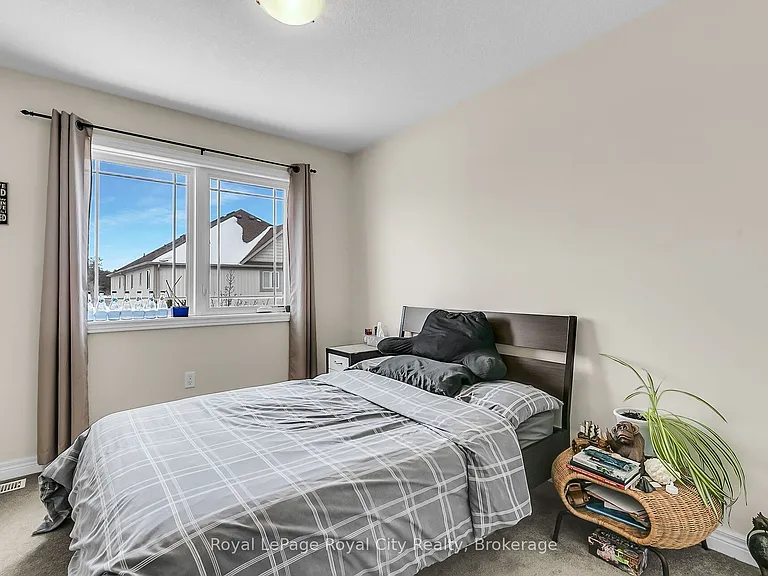 355 Macalister Blvd #9 — Photo 11