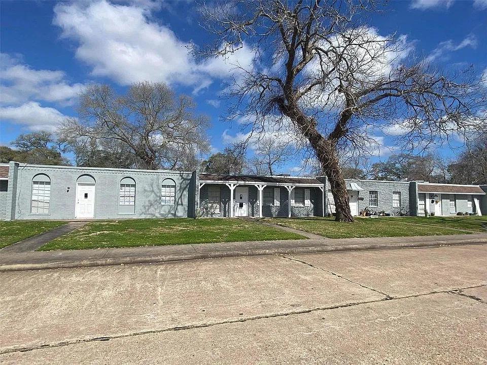 148 Post Oak Ln