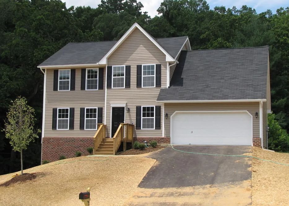 1st image of 2406 Deerfield Ct SE