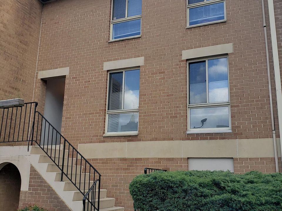 129 W. Conway St. Second story condo