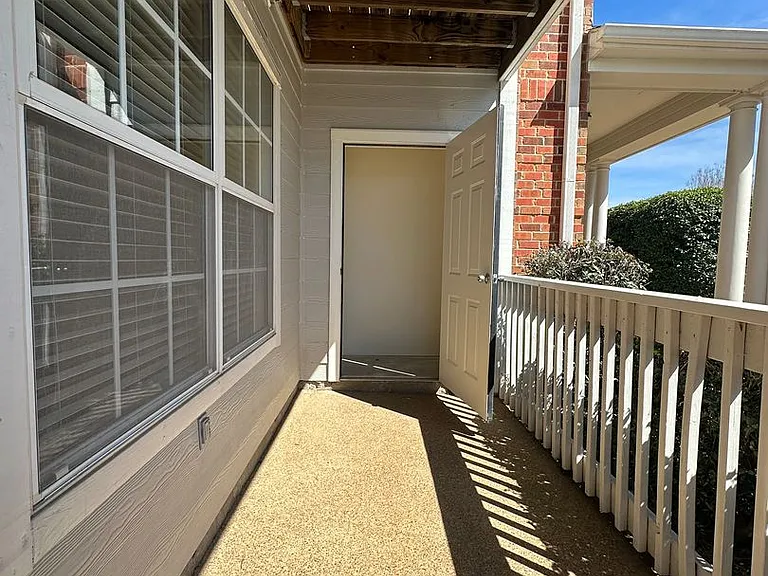 Hamilton at Turman Farms Apartments — Photo 39
