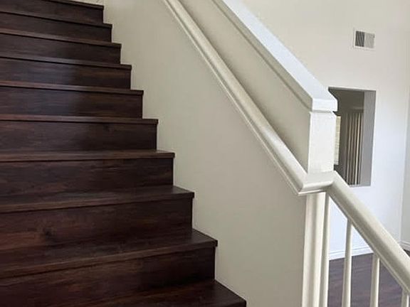 3rd image of 805 Pathfinder Way