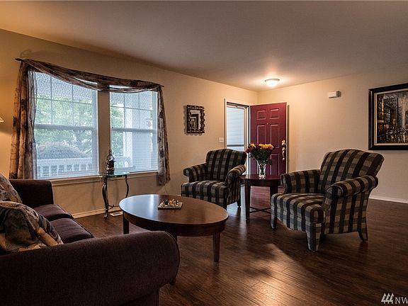 3rd image of 4916 140th St SE