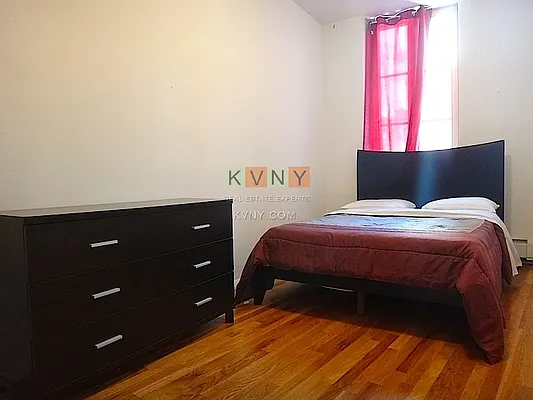 Rented by KVNY Soho | media 45