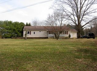 989 Camp Rd, Telford, PA 18969