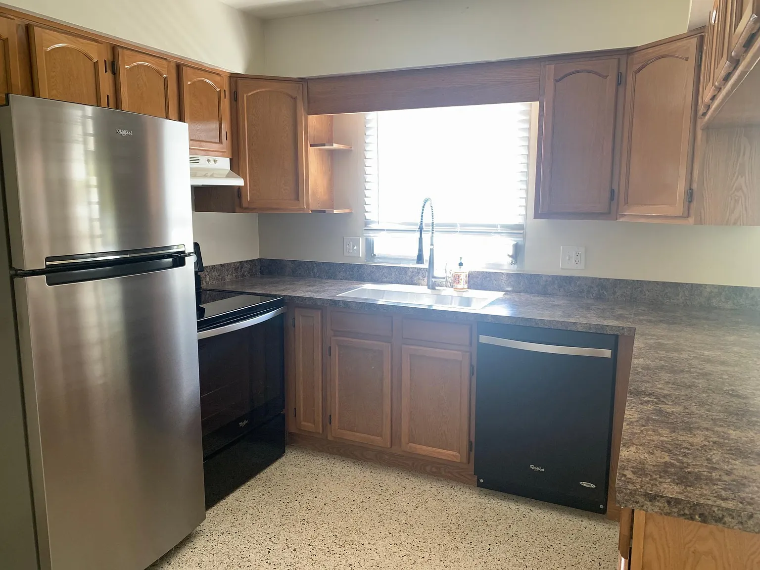 2 bed, 1185 sqft, $2,150 — Photo 4