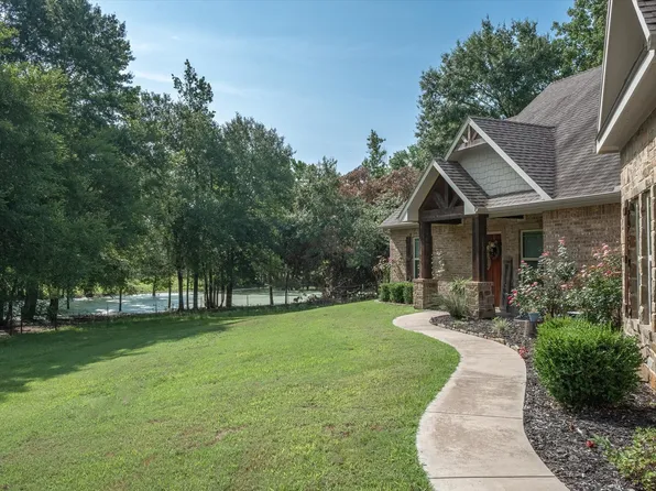 945 County Road 2360, Mineola, TX 75773