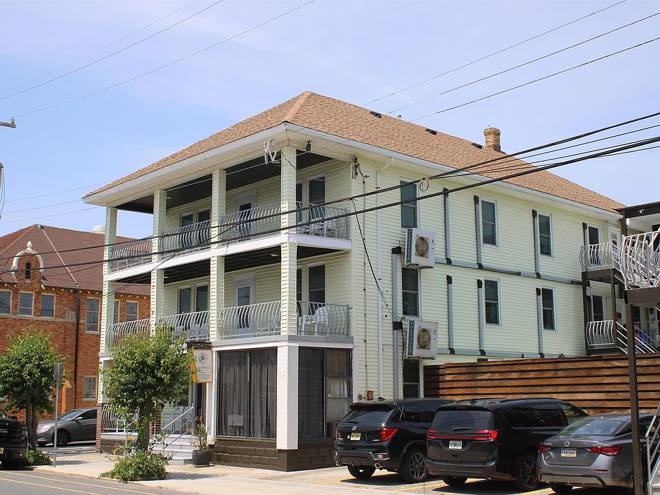 1st image of 313 E Glenwood Ave #1
