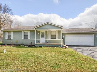 6511 Brookview Dr, Grand Blanc, MI 48439