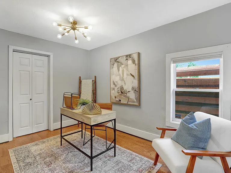 457 Fox St — Photo 15