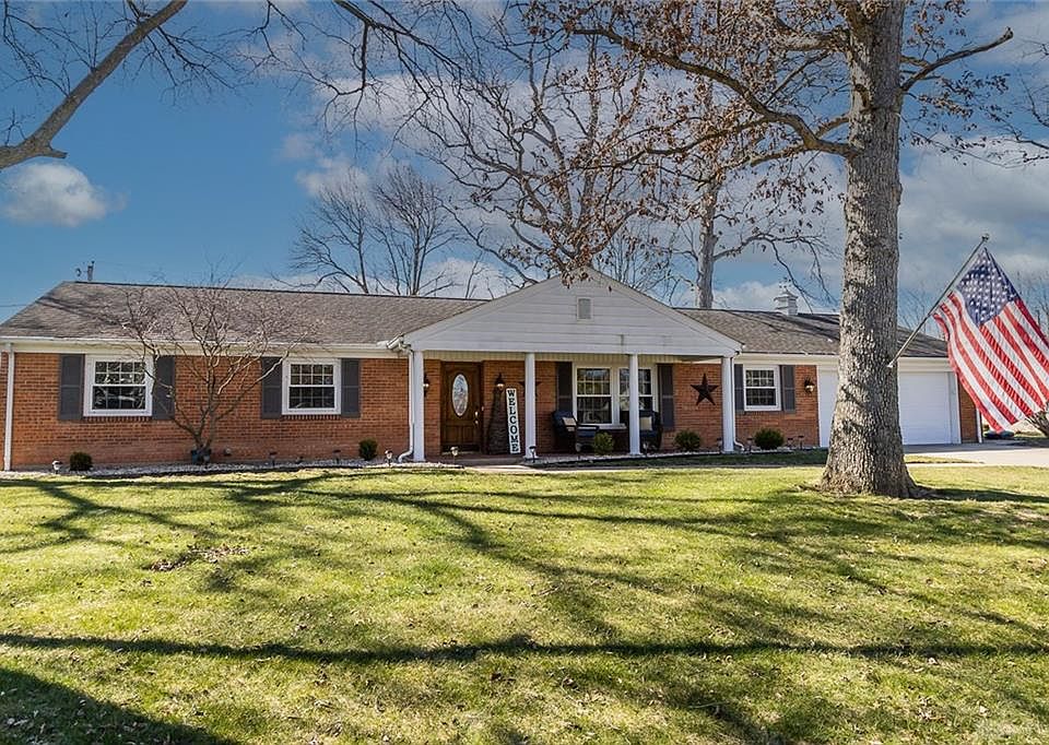 1st image of 278 Hickory Dr
