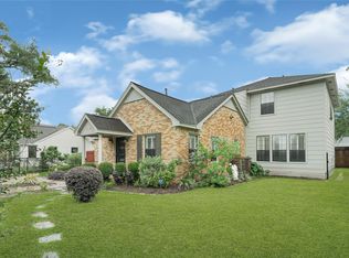 317 Avenue Of Oaks St, Houston, TX 77009