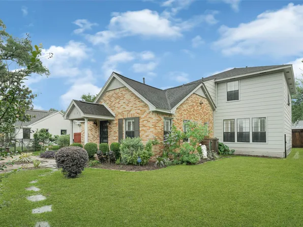 317 Avenue Of Oaks St, Houston, TX 77009