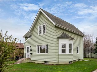 1902 2nd Ave N, Grand Forks, ND 58203
