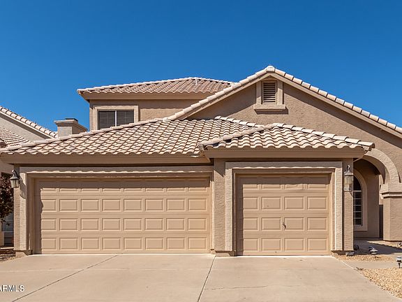 2nd image of 192 W LOS ARBOLES Drive