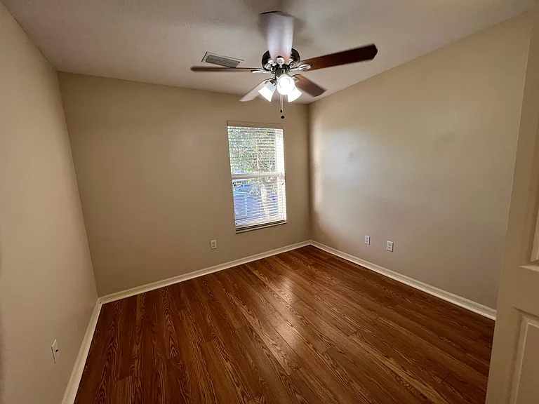 40 Emerald Bay Dr — Photo 17