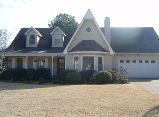 233 E White Rd, Collierville, TN 38017