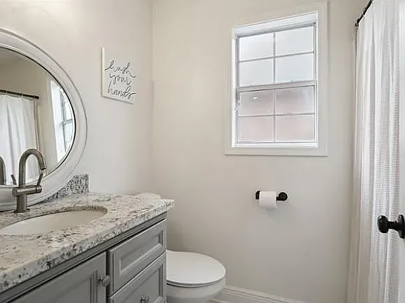 668 Gardenia St — Photo 7