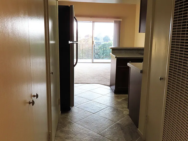 160 Evans Ave #23 — Photo 8