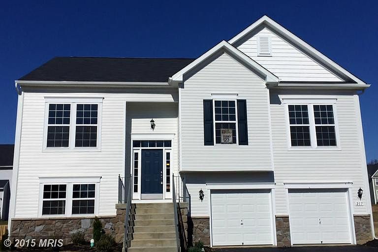 1st image of 737 Bristol Dr