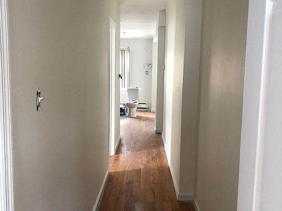 4th image of 16415 108th Ave #1