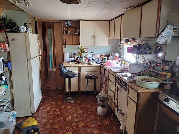 5th image of 3301 58th Ave N #267
