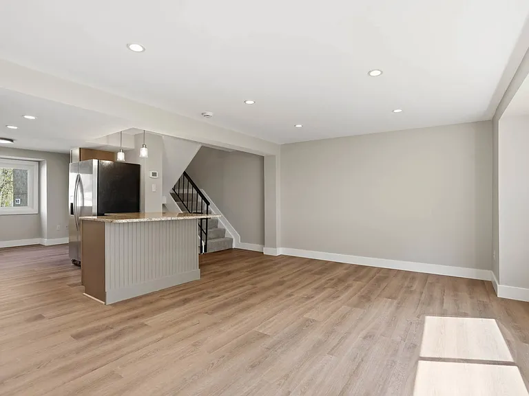 Living/Dining combination w/ open floorplan
