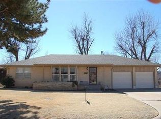 112 W Coe Dr, Midwest City, OK 73110