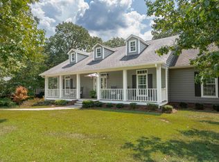 6612 Red Leaf Ln, Hueytown, AL 35023