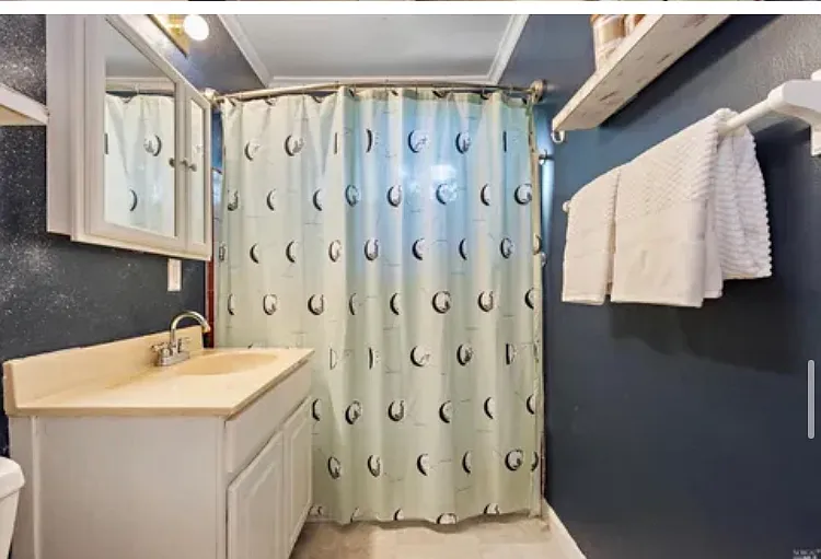 3 bed, 1097 sqft, $900 — Photo 3