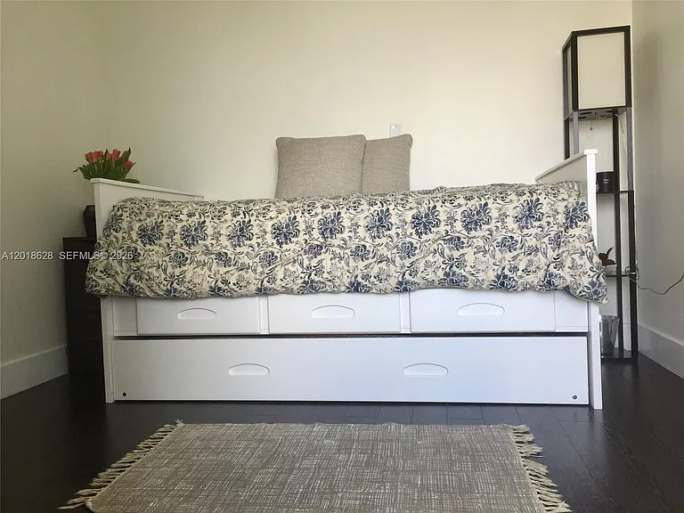 92 SW 3rd St #4106 — Photo 8