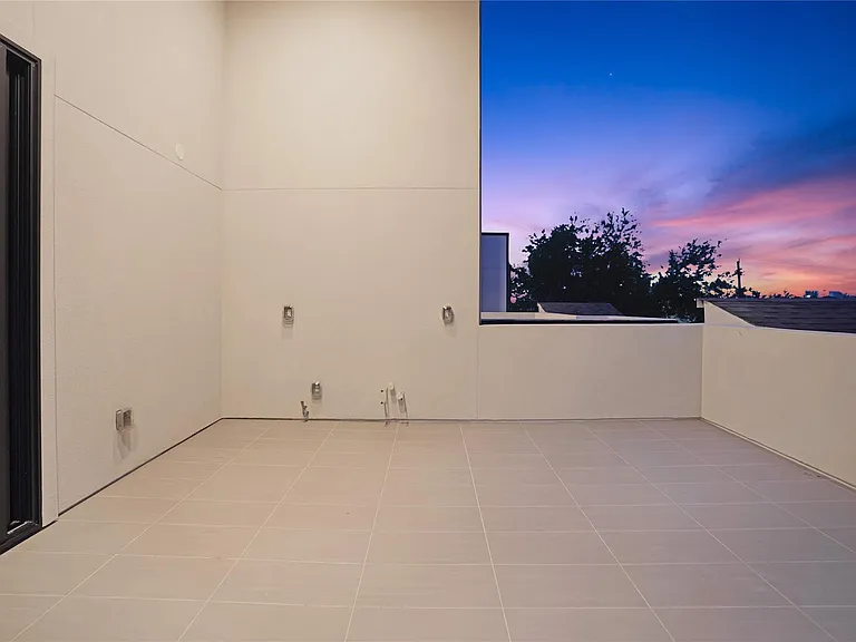 315 Palmer St — Photo 41