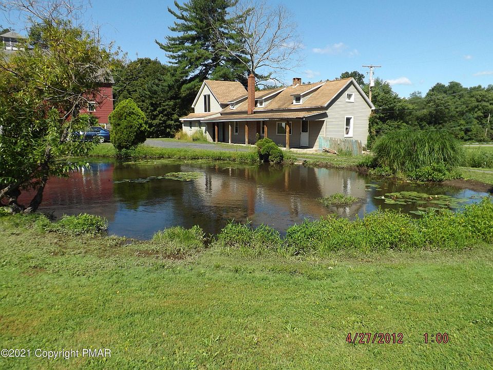 1st image of 305 Strawberry Hill Rd