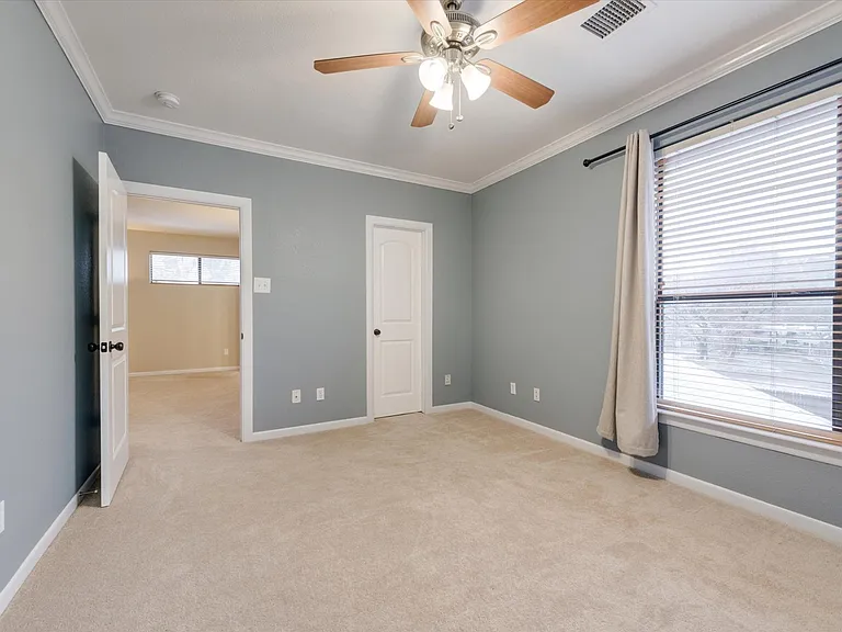 2420 Fawkes Ln — Photo 38