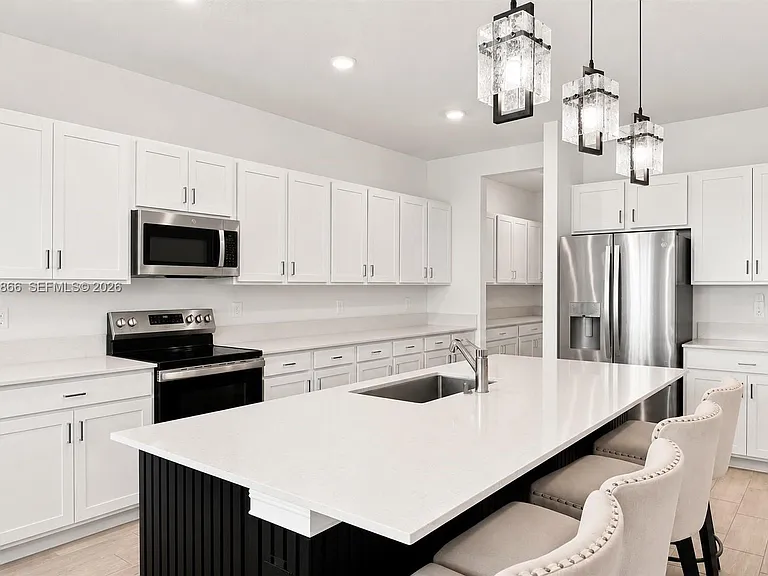 12303 SW Roma Cir — Photo 4