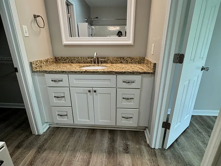 386 Wylie Dr — Photo 10
