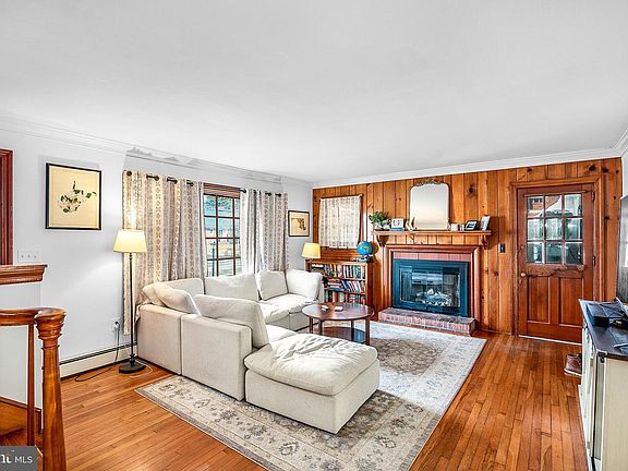 3rd image of 29510 Hawkes Hill Rd