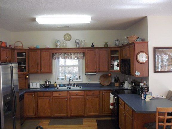 2nd image of 155 Lake Hunt Dr