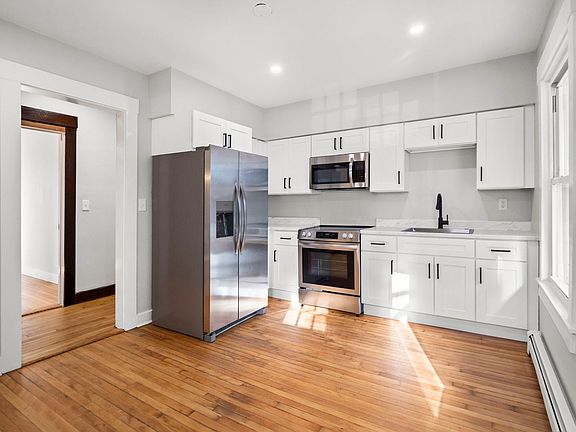 2nd image of 58-62 N Main St #62-2