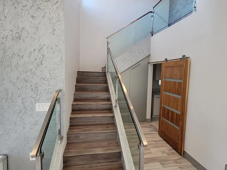 10730 Helendale Ave — Photo 11