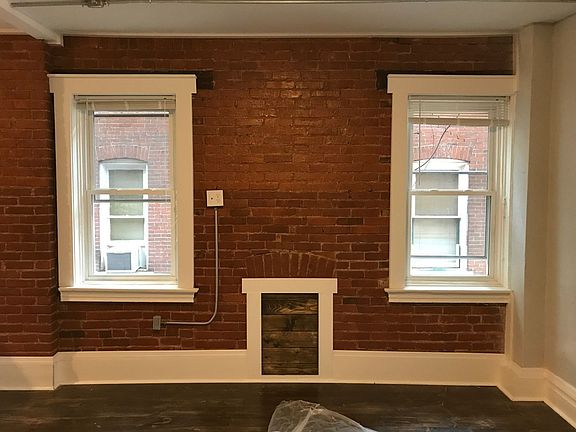 3rd image of 225 S Millvale Ave APT 10