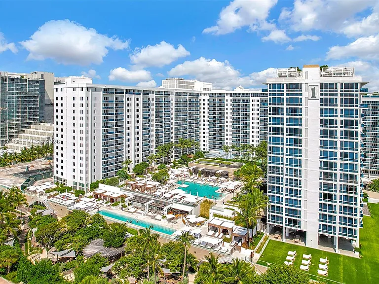 2301 Collins Ave #840 — Photo 8