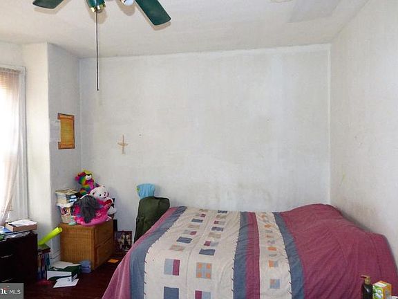 5th image of 114 E Mayland St