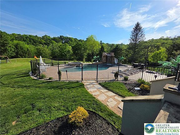 5th image of 3805 Buck Hill Cir