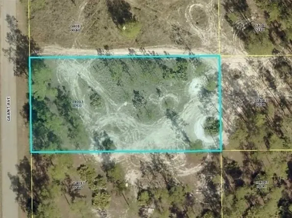 914 Grant Ave, Lehigh Acres, FL 33972