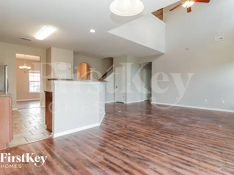 223 Silk Oak Dr — Photo 6