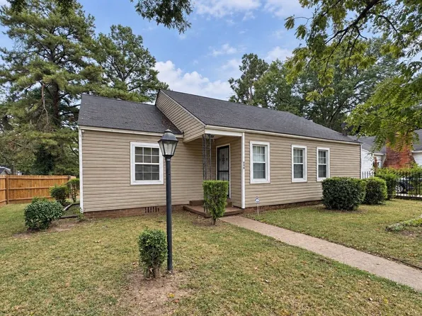 808 Fairwood Dr, Grenada, MS 38901